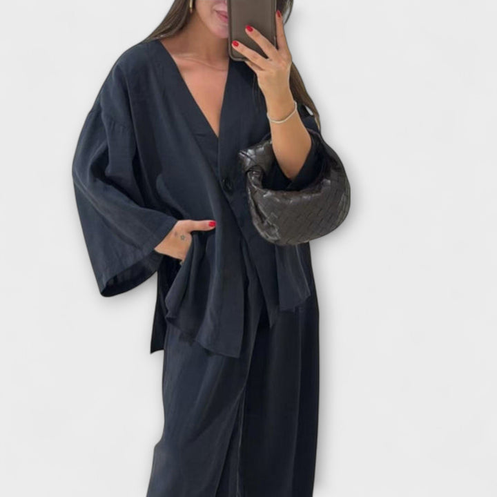 Jacqueline ™ ｜ Ležérny top s V-výstrihom a nohavicový set