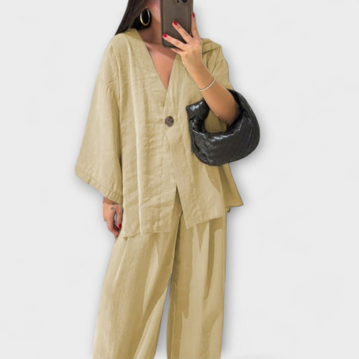 Jacqueline ™ ｜ Ležérny top s V-výstrihom a nohavicový set