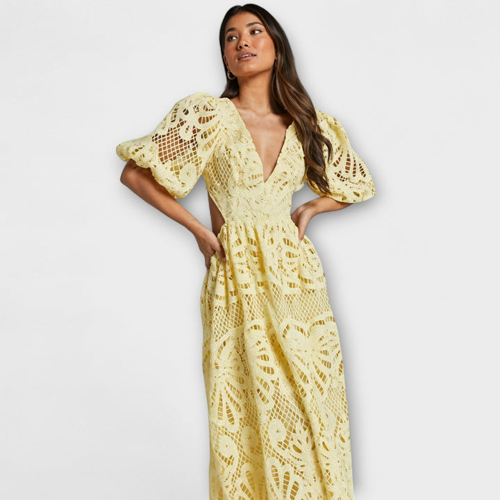 Darja ™ ｜Elegantné šaty s jemnými detailmi