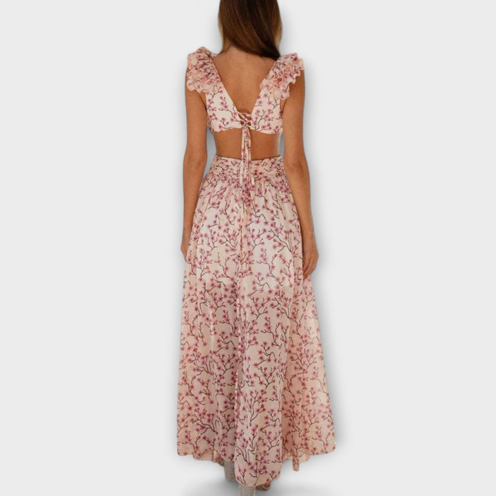 Elin ™ ｜ Maxi šaty s volánmi a detailmi s výrezmi