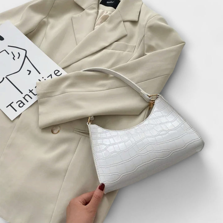 Monika.  ™ ｜Lesklá kožená taška