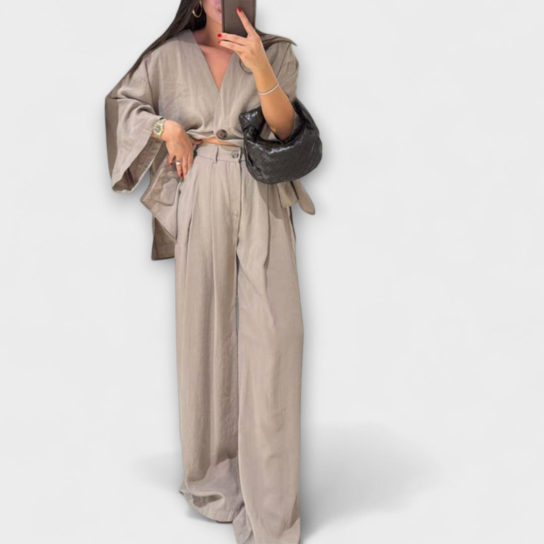 Jacqueline ™ ｜ Ležérny top s V-výstrihom a nohavicový set